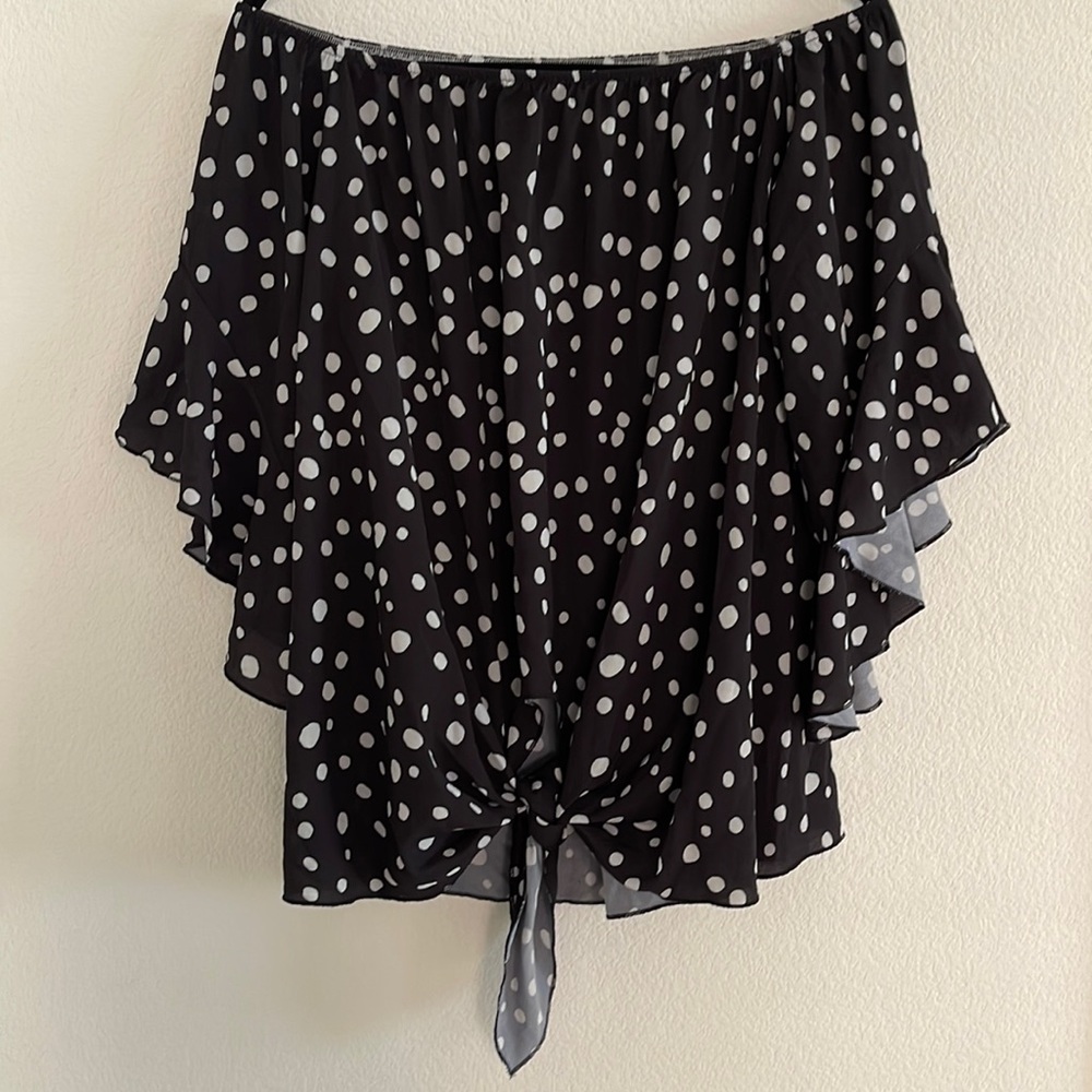Off the shoulder polka dot top